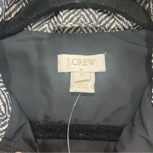 J Crew Womens Size XS Tan Black Herringbone Printed Down Puffer Vest NWT - Picture 3 of 10
